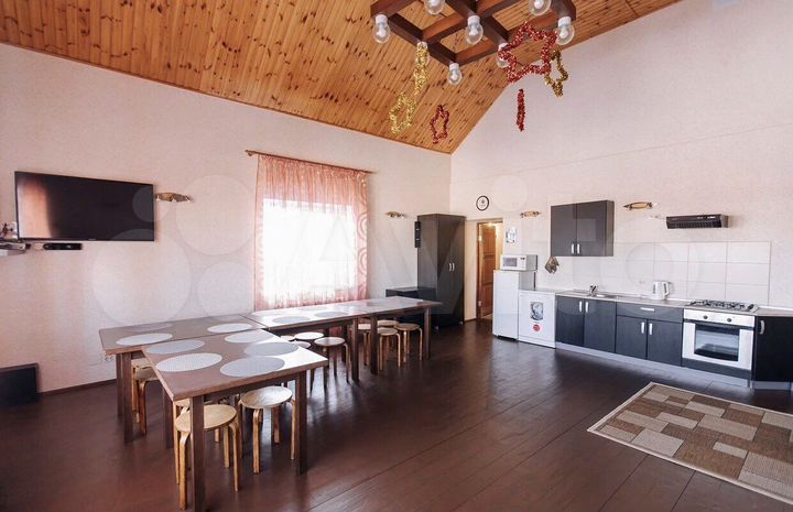 Дом 200 м² на участке 10 сот.