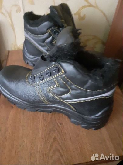 Ботинки рабочие мужские 44 размер новые