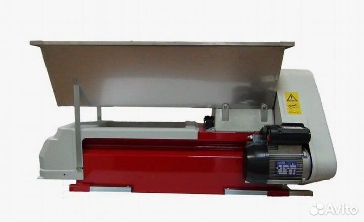 Дробилка для винограда с гребнеотделителем