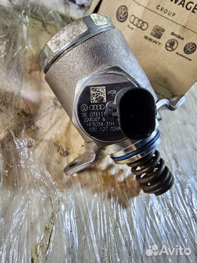 Топливный насос высокого давления VAG 03C127026R