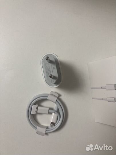 Зарядка на iPhone