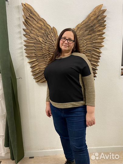 Крылья, декор на стену