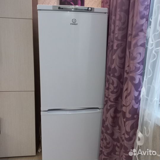 Холодильник Индезит