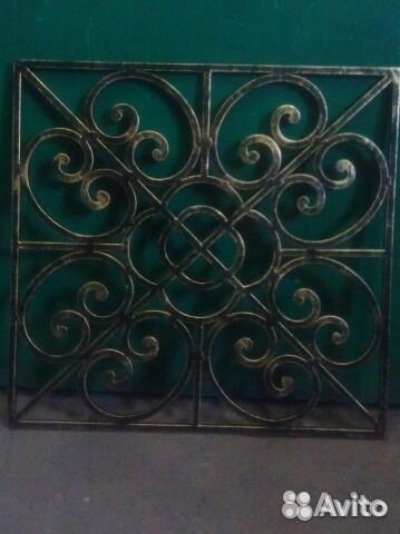Решетки кованые старинного образца разные