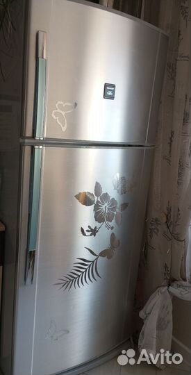 Холодильник Sharp