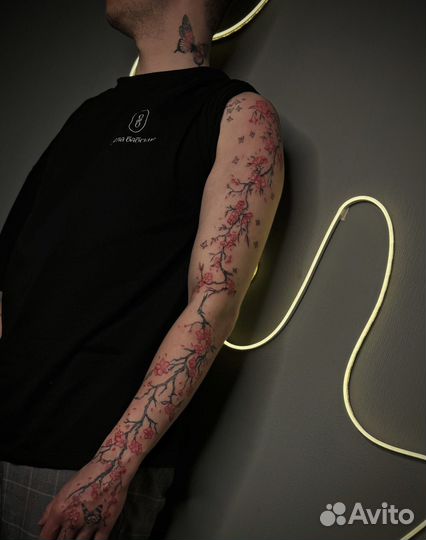 Мастер татуировок