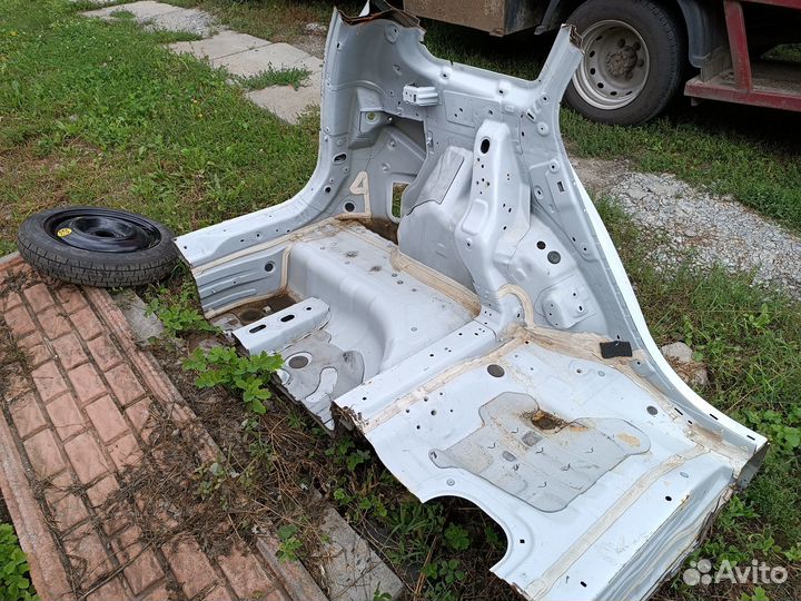 Четверть/крыло заднее левое Киа Ceed 2 SW