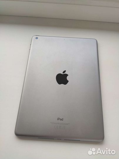 iPad 2018 32gb 6th gen