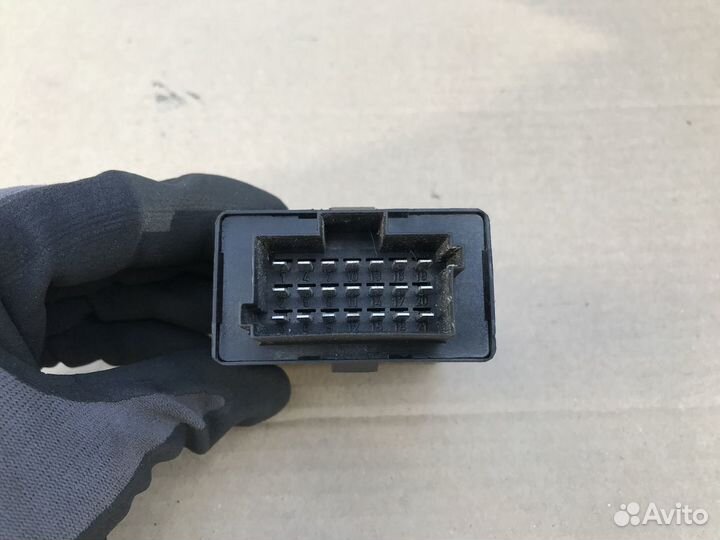 Реле обогрева заднего стекла на Mercedes Vito W638