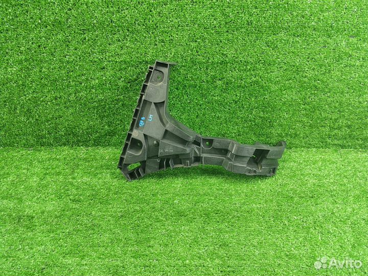 Кронштейн крепления бампера задний левый Audi Q3 8