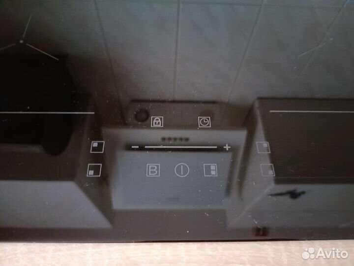 Индукционная плита 4 конфорки