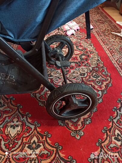 Прогулочная коляска