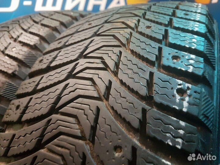 Michelin X-Ice North 3 215/65 R16