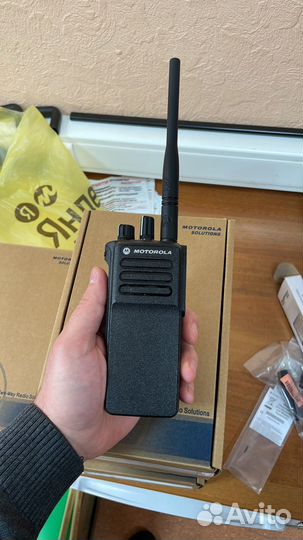 Радиостанция Motorola DP 4400 оригинал