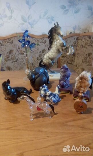 Статуэтки