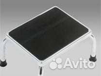 Ступень для ванной с поручнем