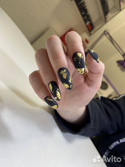 Маникюр/педикюр