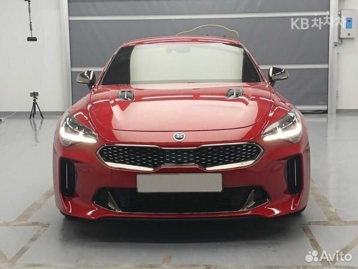 Kia Stinger 2.0 AT, 2019, 39 000 км