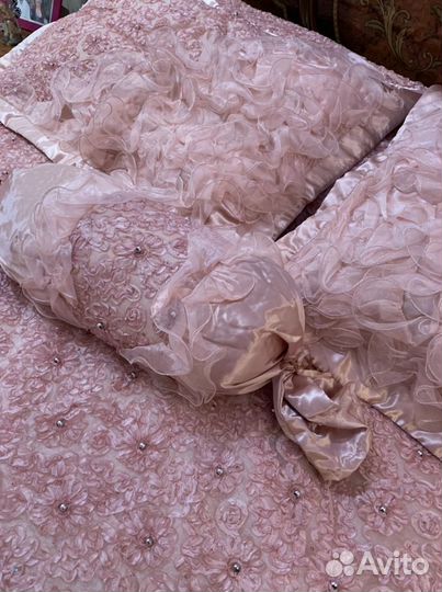 Покрывало и шторы новое