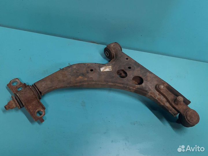 Рычаг подвески передний левый mazda 323 f bg