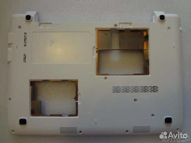 Корпусные детали на ноутбуки Lenovo