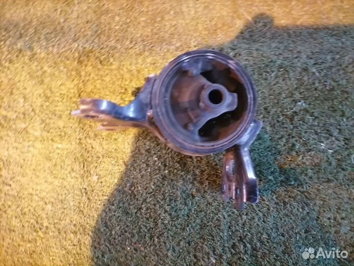 Опора двигателя (подушка двс) левая MN101574 Mitsu