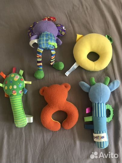Игрушки погремушки пакетом