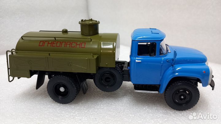 1:43 ЗИЛ-130 бензовоз
