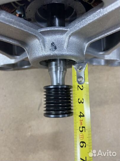 Мотор от стиральной машины Hotpoint Ariston