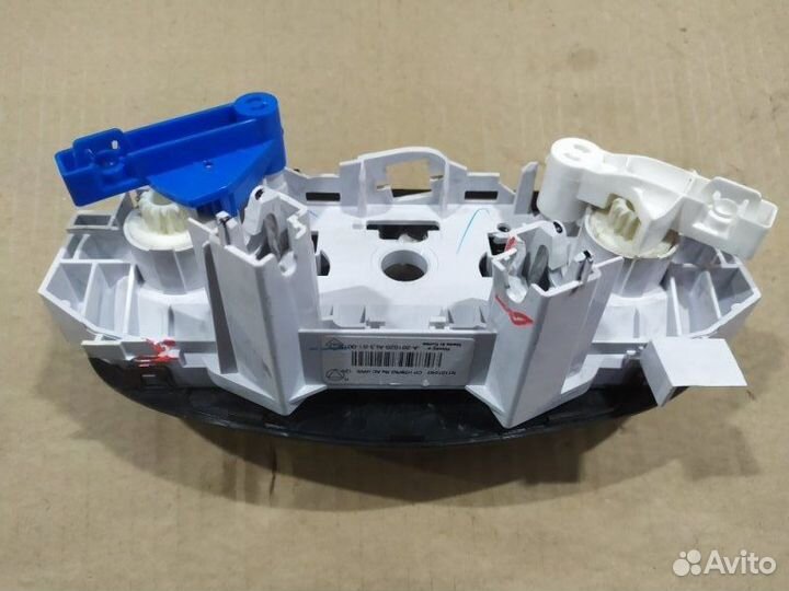 Блок управления климатической установкой Nissan