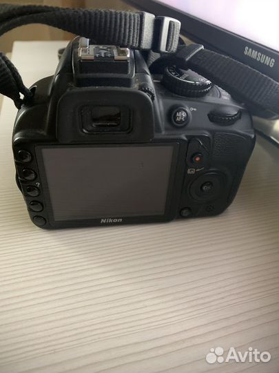 Зеркальный фотоаппарат Nikon D3100