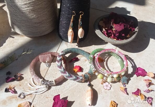 Украшения ручной работы