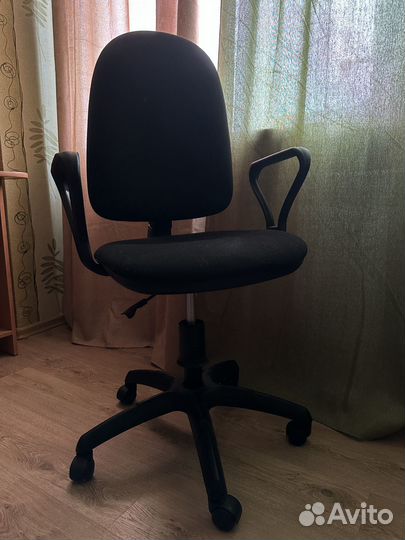 Компьютерное кресло