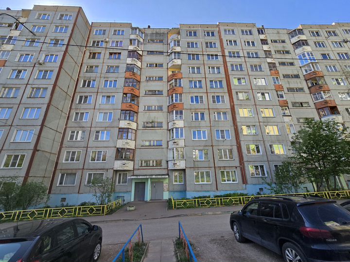 2-к. квартира, 49,8 м², 1/10 эт.