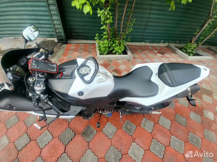Yamaha R1 2014год