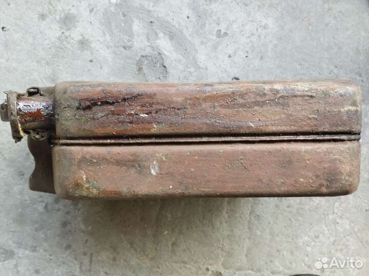 Канистры металлические 20 литров