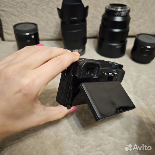 Sony a6400 + kit 18-135 (допы - 35, 60, 85 mm)