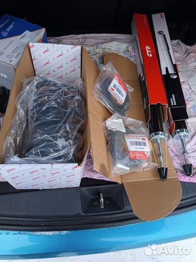 Задние пружины и амортизаторы