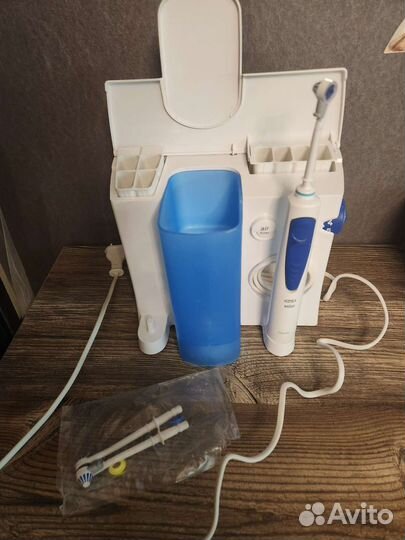 Ирригатор Braun OxyJet