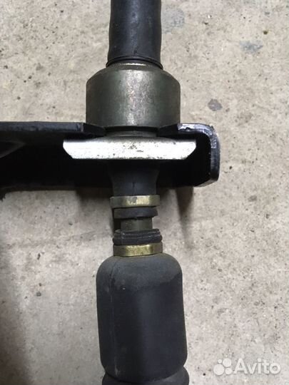 Трос селектора АКПП Митсубиси Делика