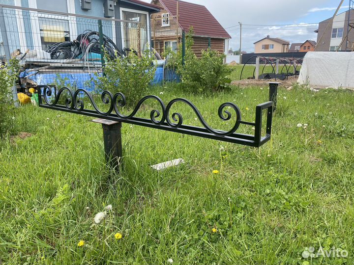 Кашпо (дерево) под петуньи,подоконники