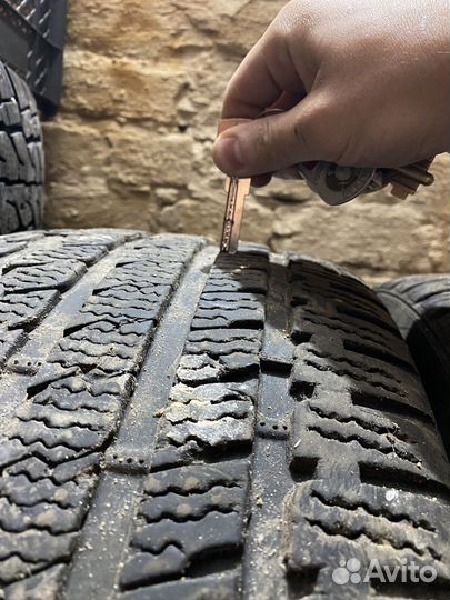 Kumho I'Zen KW27 235/45 R17 97V