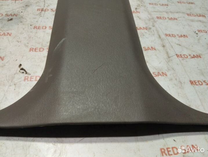 Накладка стойки кузова Mitsubishi Montero Sport