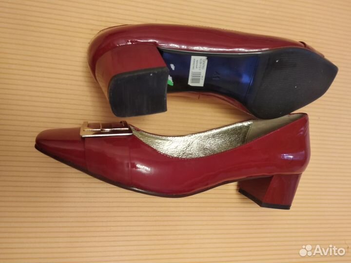 Туфли женские 41 размер лакированные