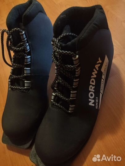 Лыжные ботинки 43 размер