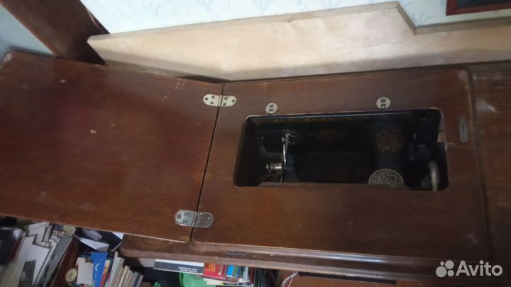 Швейная машинка ножная СССР