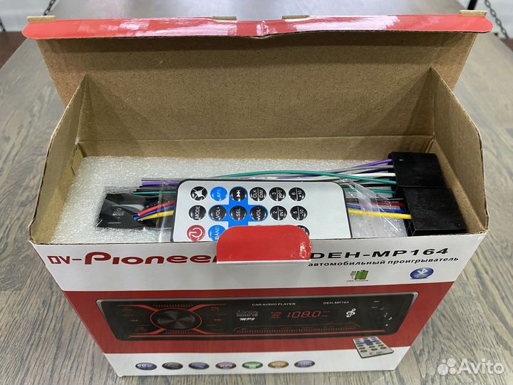 Автомобильная магнитола Pioneer, новая