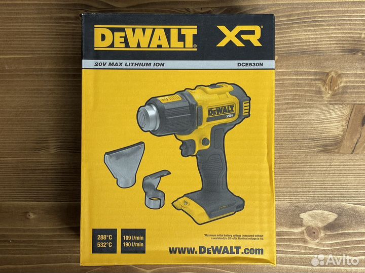 Аккумуляторный строительный фен Dewalt DCE530