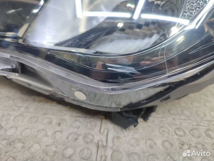 Фара левая Hyundai Solaris 2 HCR 2020