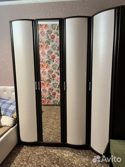 Кровать двухспальная бу и шкаф